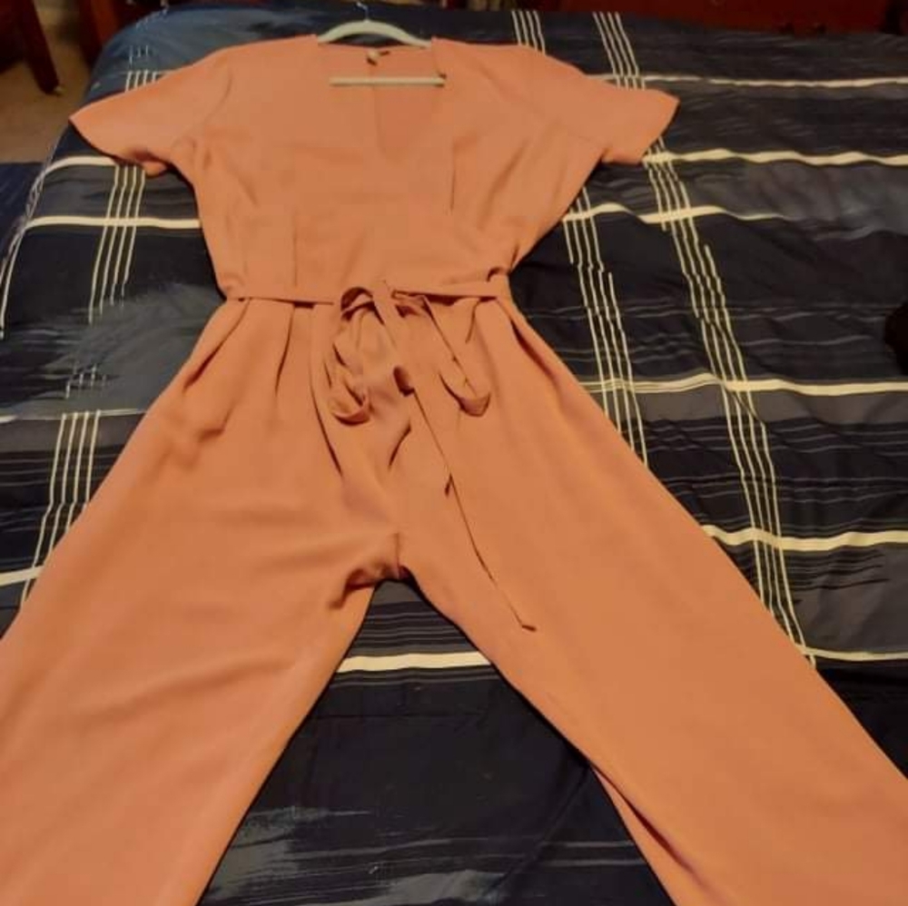 Asos pink jumpsuit with belt - Picture 10 of 13